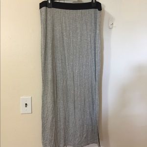 Elastic waist band skirt 💐w/side opening 🤩